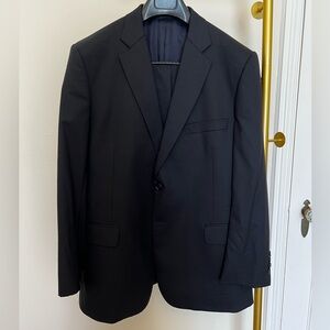 Brooks Brothers navy classic suit, 40R jacket
Pants fit 32 waist.